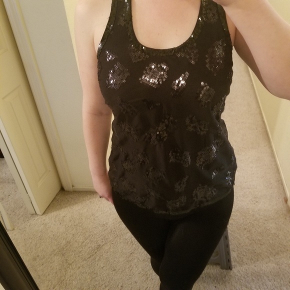 SILENCE + NOISE Racerback Sequin Tank Top. - Picture 2 of 7